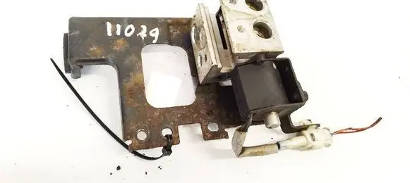 Toyota Avensis T250 Air conditioning (A/C) expansion valve 