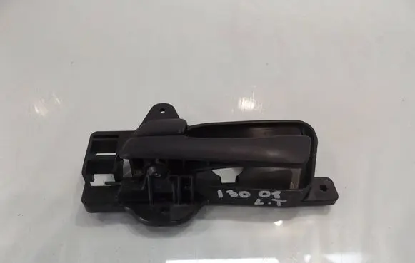 Hyundai i30 Rear door interior handle 8613FD000