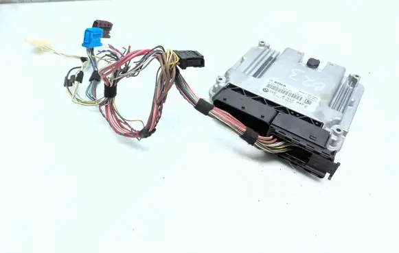 BMW 3 E92 E93 Engine control unit/module 8512047 0281017520 030173012