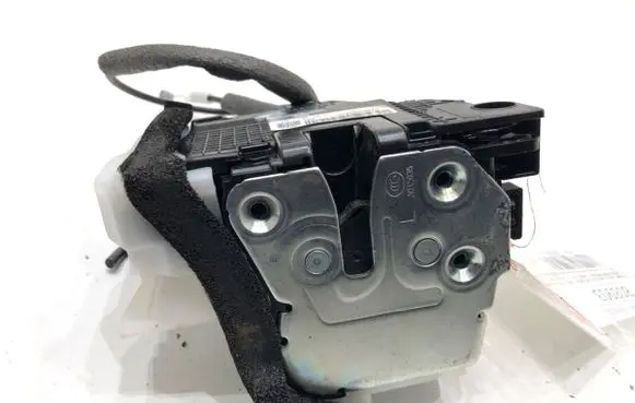 Hyundai i20 (GB IB) Front door lock 81310-C8020