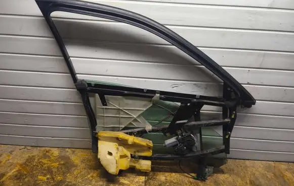 Audi A4 S4 B5 8D Sliding door window regulator with motor 8D0837397D