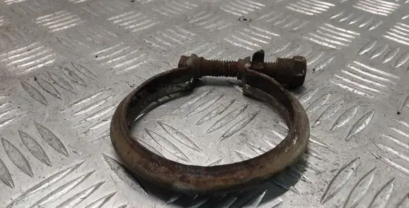 Volkswagen Golf VI Muffler pipe connector clamp 