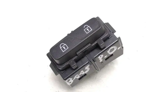 Volvo XC60 Central locking switch button 31343100