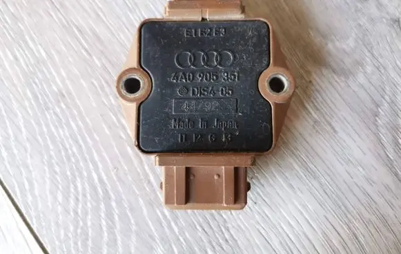 Audi 100 S4 C4 Ignition amplifier control unit 4A0905351 DS405 44792