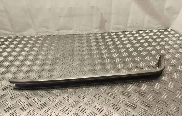 Mazda 5 Sliding door middle rail 