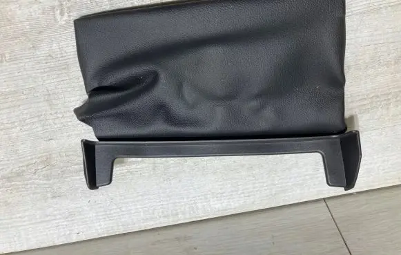 Dacia Sandero III Steering wheel column trim 489425527r
