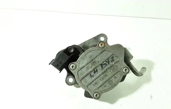 Toyota Corolla E120 E130 Vacuum pump 30070428 1GP6002 N1400276