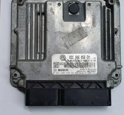 Volkswagen Golf V Engine control unit/module ECU 03C906056EM MED9510 0261S02565