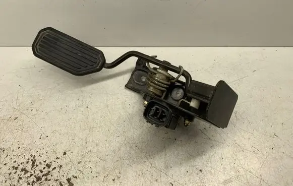 Toyota Avensis Verso Accelerator throttle pedal 8928135020