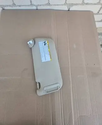 Toyota Prius (XW50) Sun visor