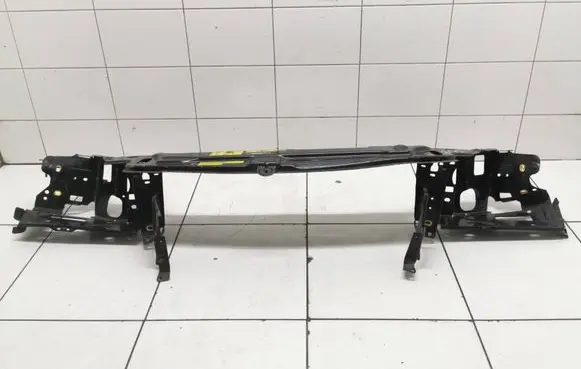 Volvo XC90 Top upper radiator support slam panel 