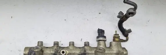 Opel Astra H Fuel main line pipe 0445214094