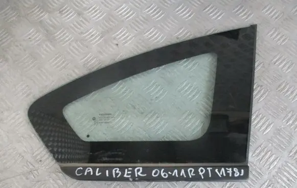 Dodge Caliber Rear side window
