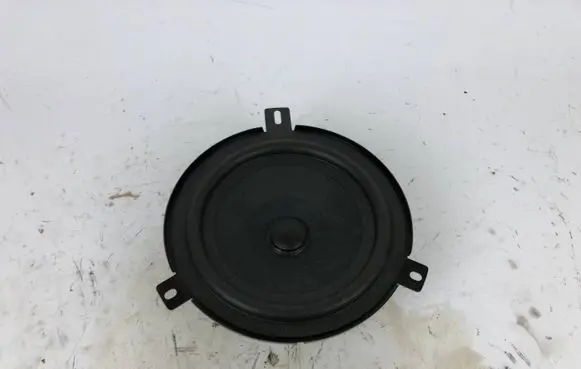 Maserati Levante Front door speaker 06700372880