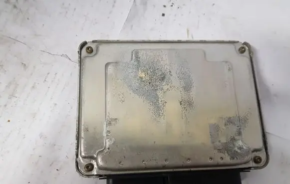 Skoda Octavia Mk1 (1U) Engine control unit/module 038906012H 0281010129
