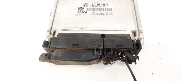 Volkswagen Tiguan Engine control unit/module 036906032AM 0261208754
