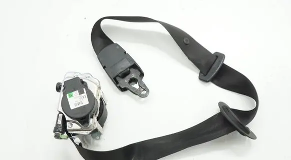 BMW X1 F48 F49 Front seatbelt 7401714ACR