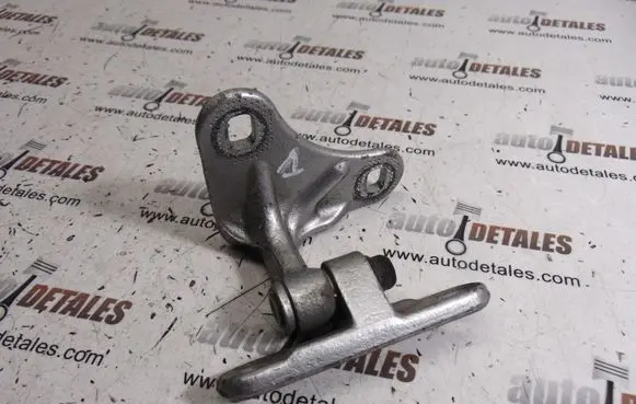 Mercedes-Benz S W220 Front door upper hinge