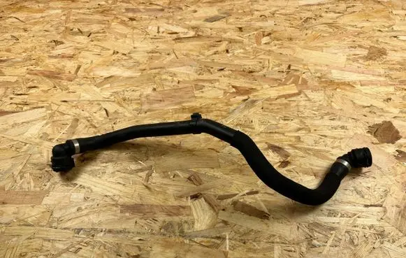 Mercedes-Benz S W222 Engine coolant pipe/hose A2225006100