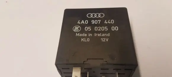 Audi A4 S4 B5 8D Other relay 4A0907440 05020500