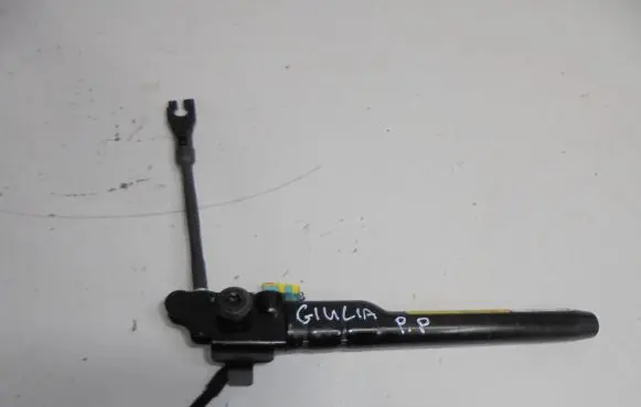 Alfa Romeo Giulia Front seatbelt buckle 505436260