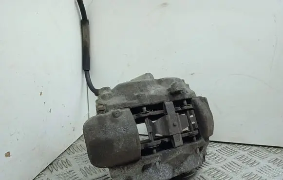 Mercedes-Benz E W238 Front brake caliper
