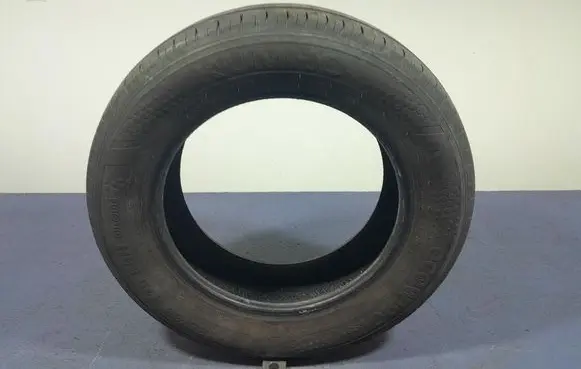 Skoda Fabia Mk1 (6Y) R17 summer tire 8808956238384