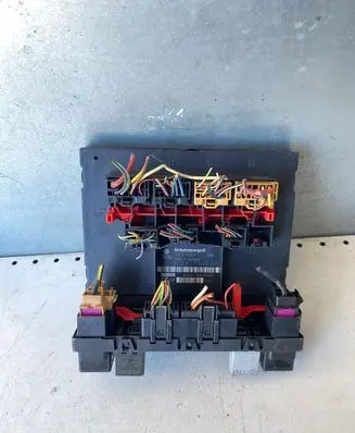 Volkswagen Jetta V Comfort/convenience module 3C0937049AD F005V00630
