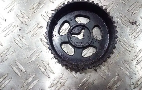 Mazda 626 Camshaft pulley/ VANOS 