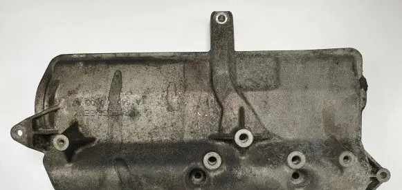 Mercedes-Benz B W245 Rocker cam cover A6400100667