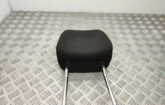 Skoda Octavia Mk3 (5E) Front seat headrest 