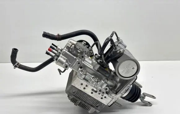 Toyota Prius+ (ZVW40) Brake booster C741 472104 4721047400