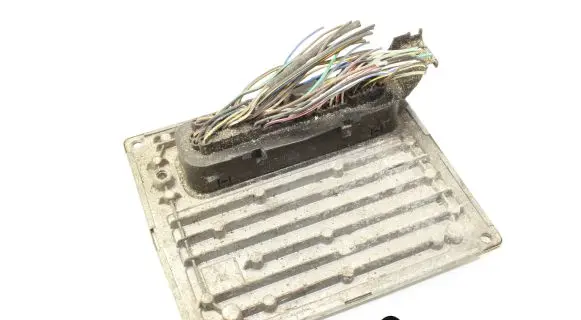 Ford Focus Engine control unit/module 4M5112A650HF