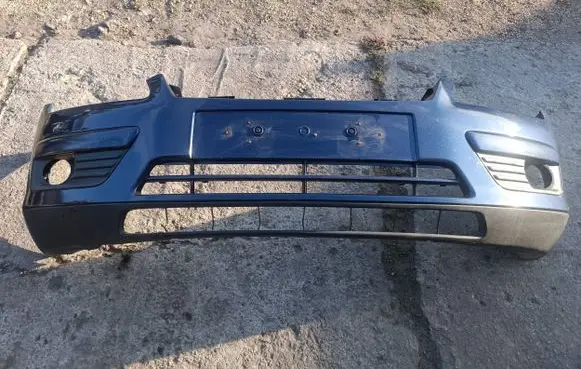Ford Focus Front bumper 4M5117757A 4M5117757