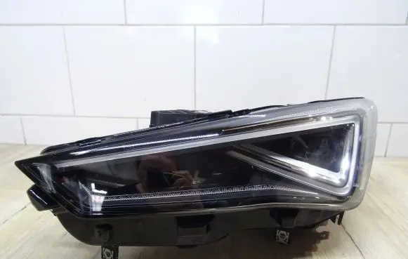 Seat Leon (5F) Headlight/headlamp 5FB941035B