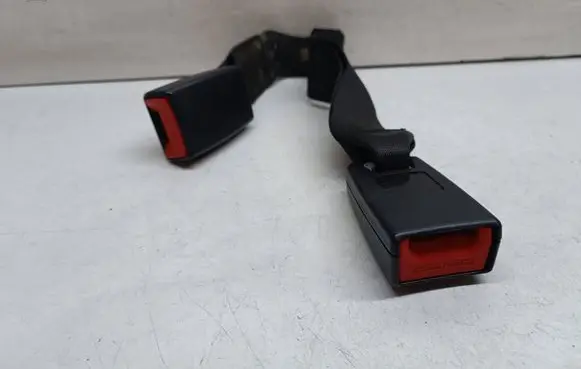 BMW 3 E90 E91 Rear seatbelt buckle 7245663