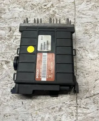 Volkswagen PASSAT B3 Engine control unit/module 443907311 26SA1189 0261200251