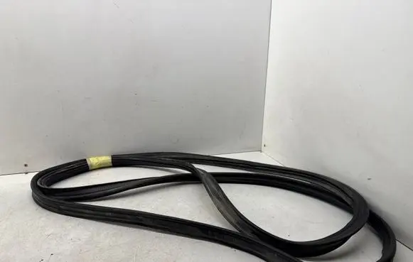 Audi Q5 SQ5 8R Trunk rubber seal (body)