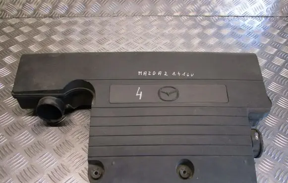 Mazda 2 Air filter box