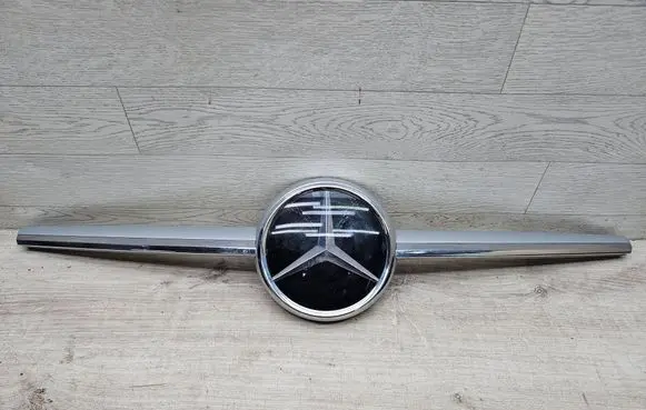 Mercedes-Benz CLS C218 X218 Front grill A2188851323