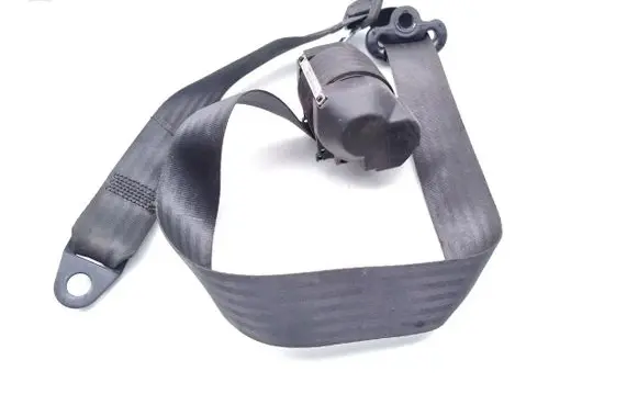 Iveco Daily 35.8 - 9 Front seatbelt 7603357