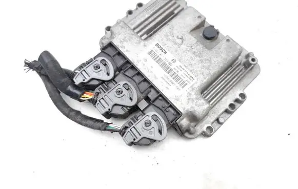 Renault Trafic II (X83) Engine control unit/module 8200546983 0281011529 8200051608