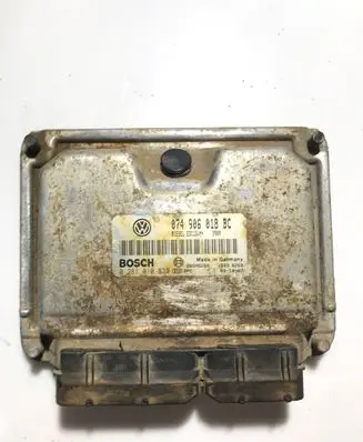 Volkswagen II LT Engine control unit/module 074906018BC 0281010639