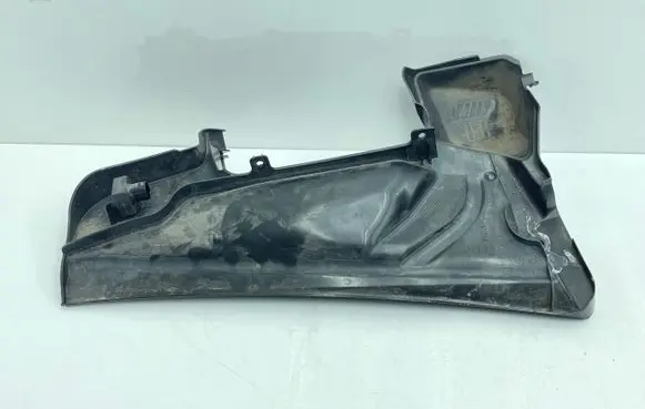 BMW M4 F82 F83 Wiper trim 8062776