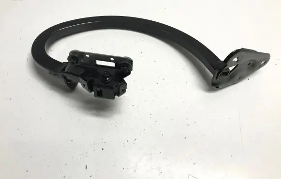 BMW 2 F44 Tailgate hinge 7475023
