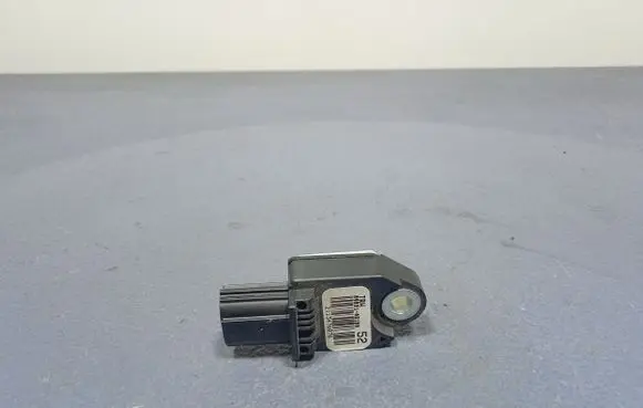 Toyota Auris E180 Airbag deployment crash/impact sensor 89831-02150
