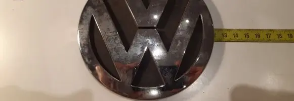 Volkswagen Touran I Manufacturers badge/model letters 1T0853630