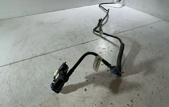 Dodge Challenger Fuel line/pipe/hose 68083928AC 04593949AB