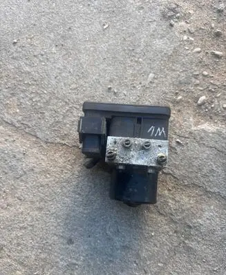 Volvo C30 ABS Pump 30794730AA 10096004293 000001251F1
