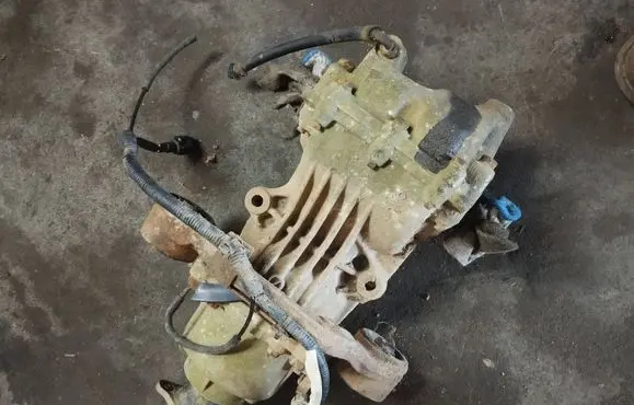 Nissan X-Trail T30 Rear differential